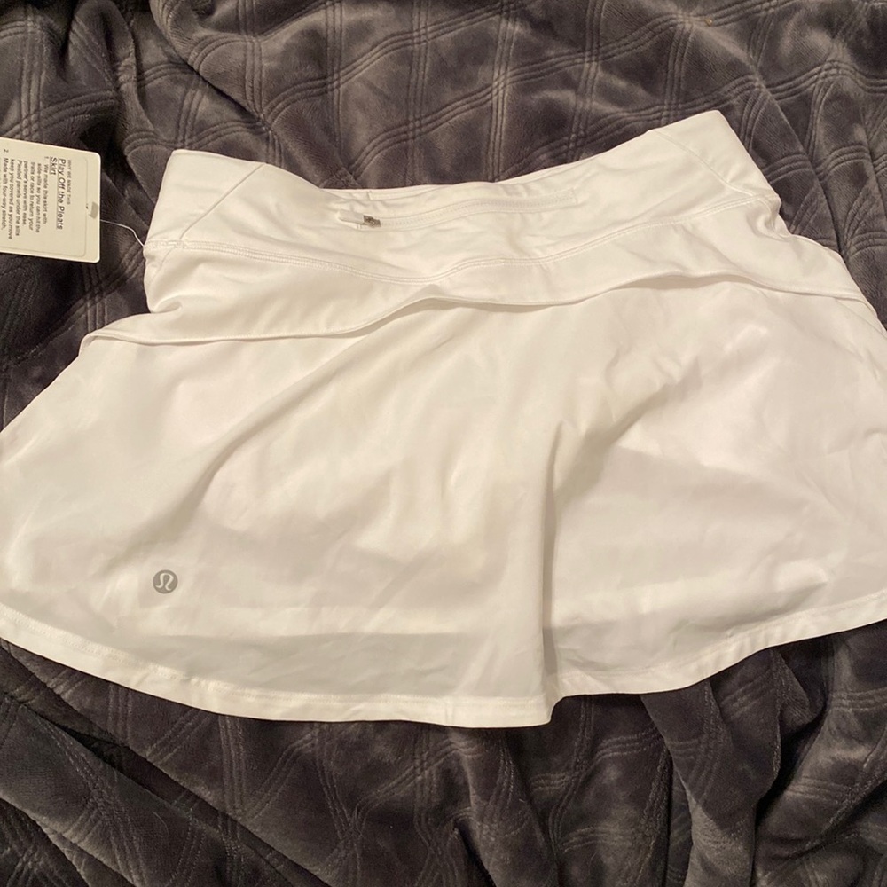 COPY - Lululemon play off the pleads skirt size 6
